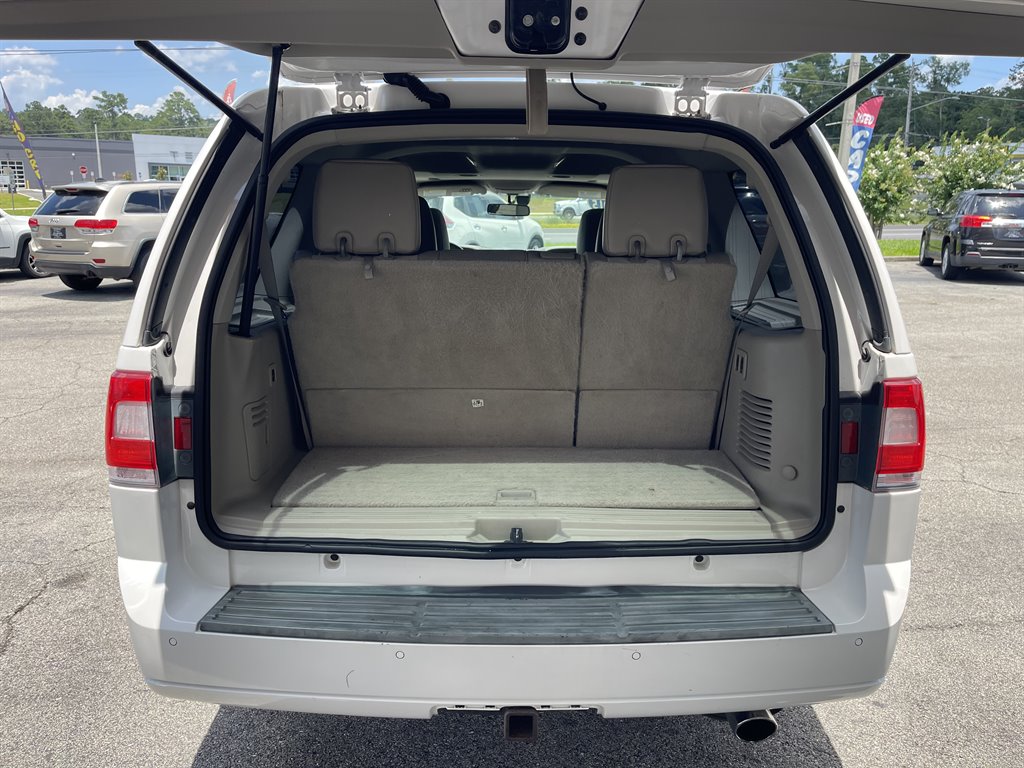 2015 Lincoln Navigator - $14,995