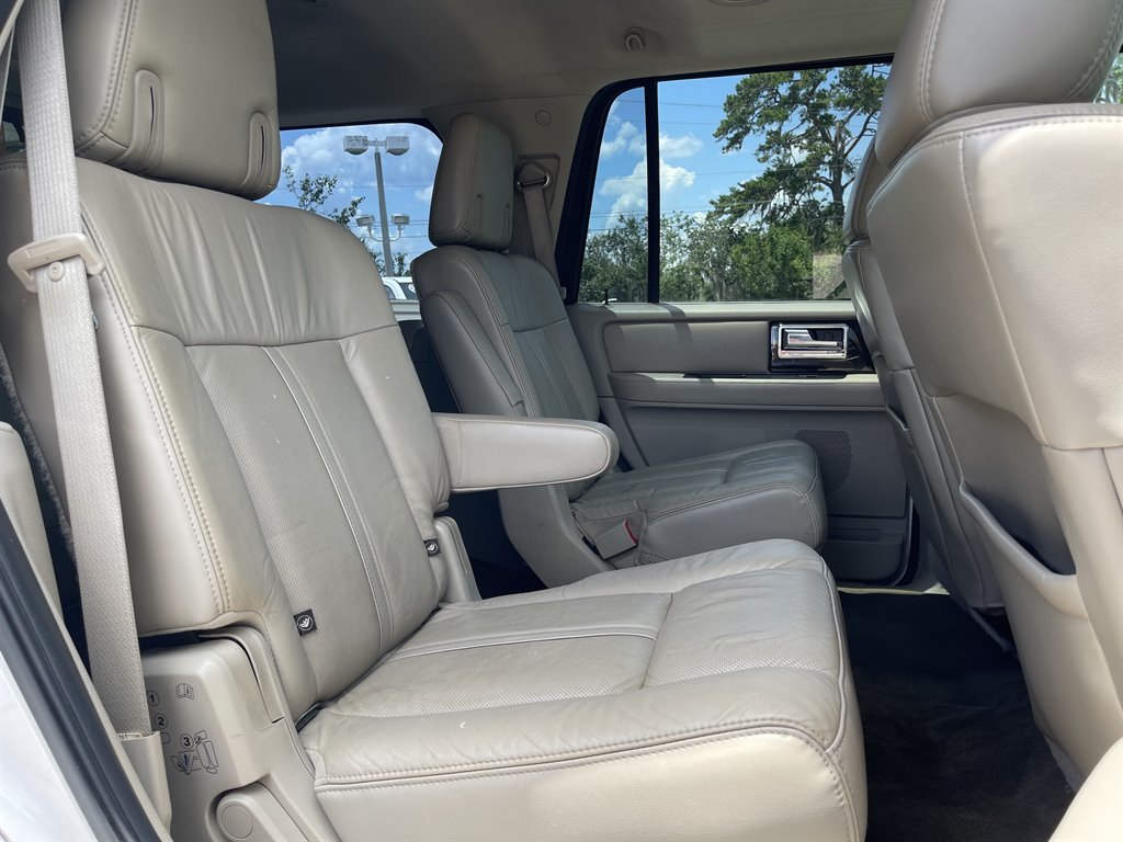 2015 Lincoln Navigator - $14,995