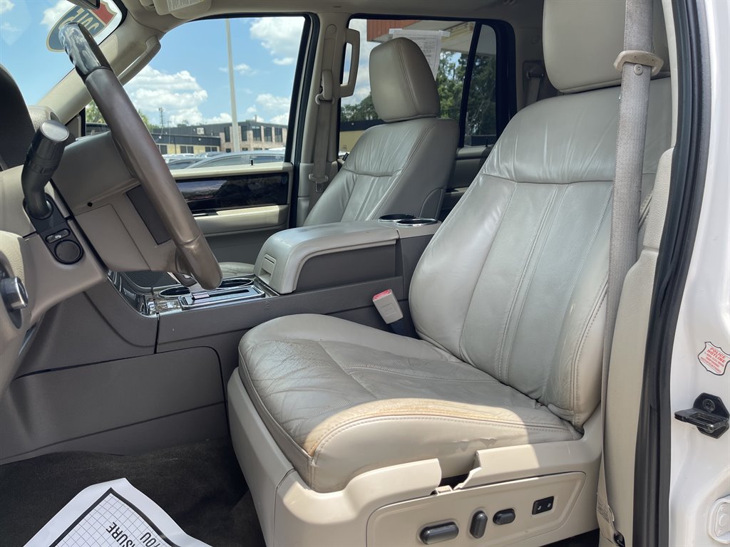 2015 Lincoln Navigator - $14,995