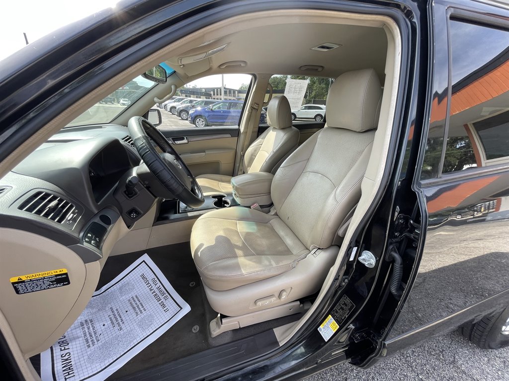 2009 Kia Borrego - $8,995