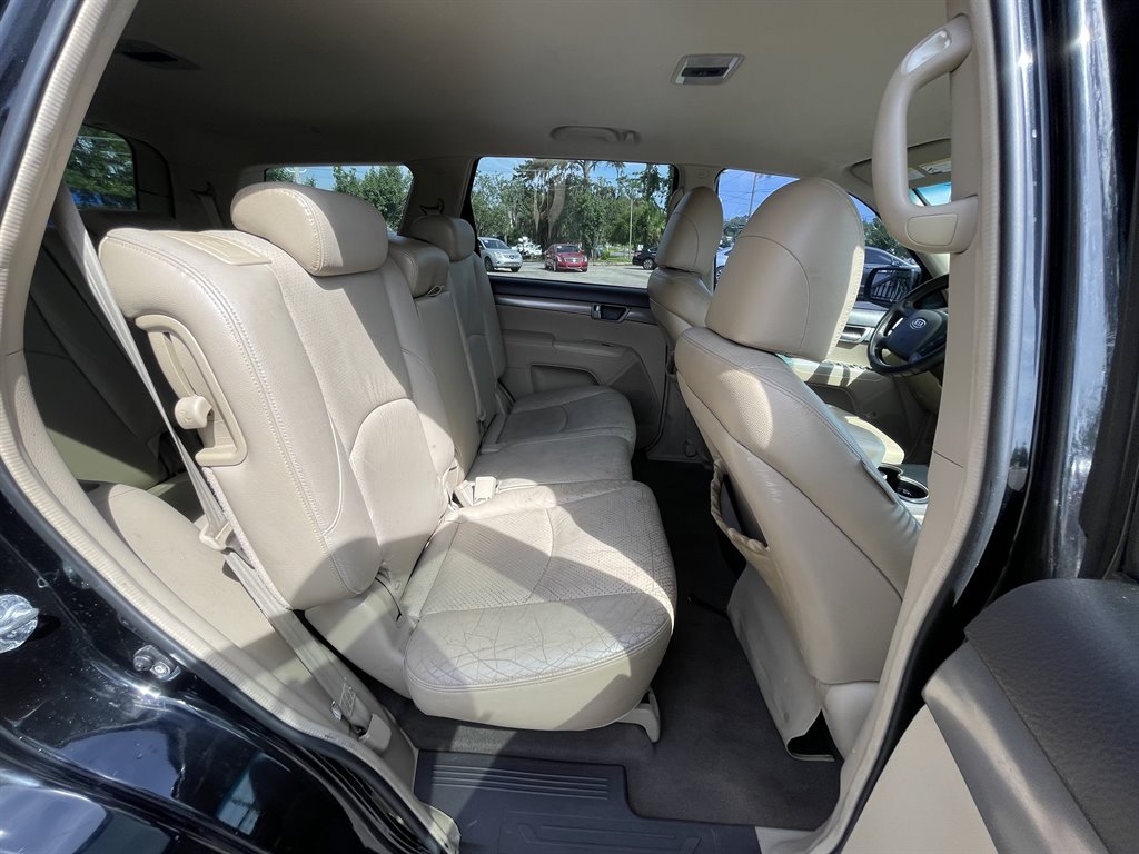 2009 Kia Borrego - $8,995