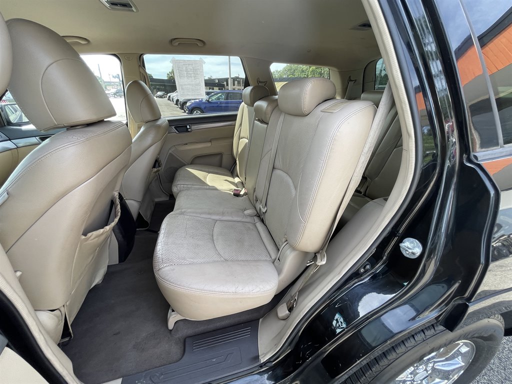 2009 Kia Borrego - $8,995