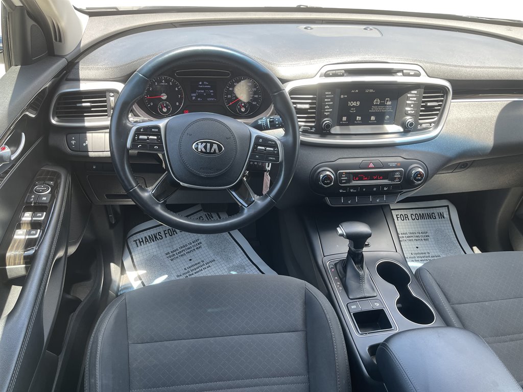 2019 Kia Sorento - $15,995