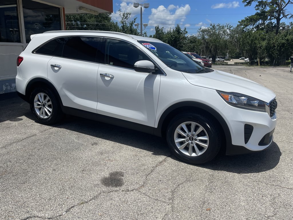 2019 Kia Sorento - $15,995