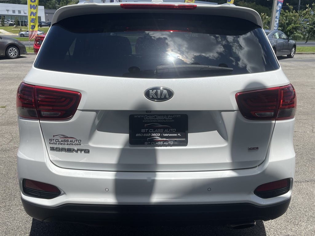 2019 Kia Sorento - $15,995
