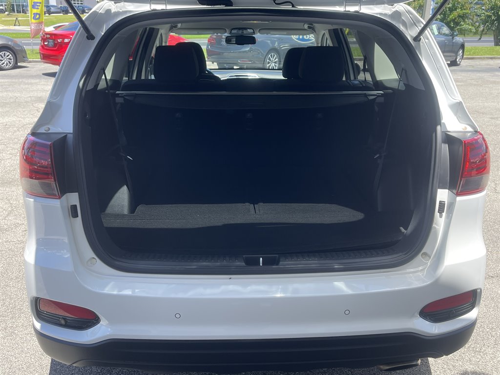 2019 Kia Sorento - $15,995