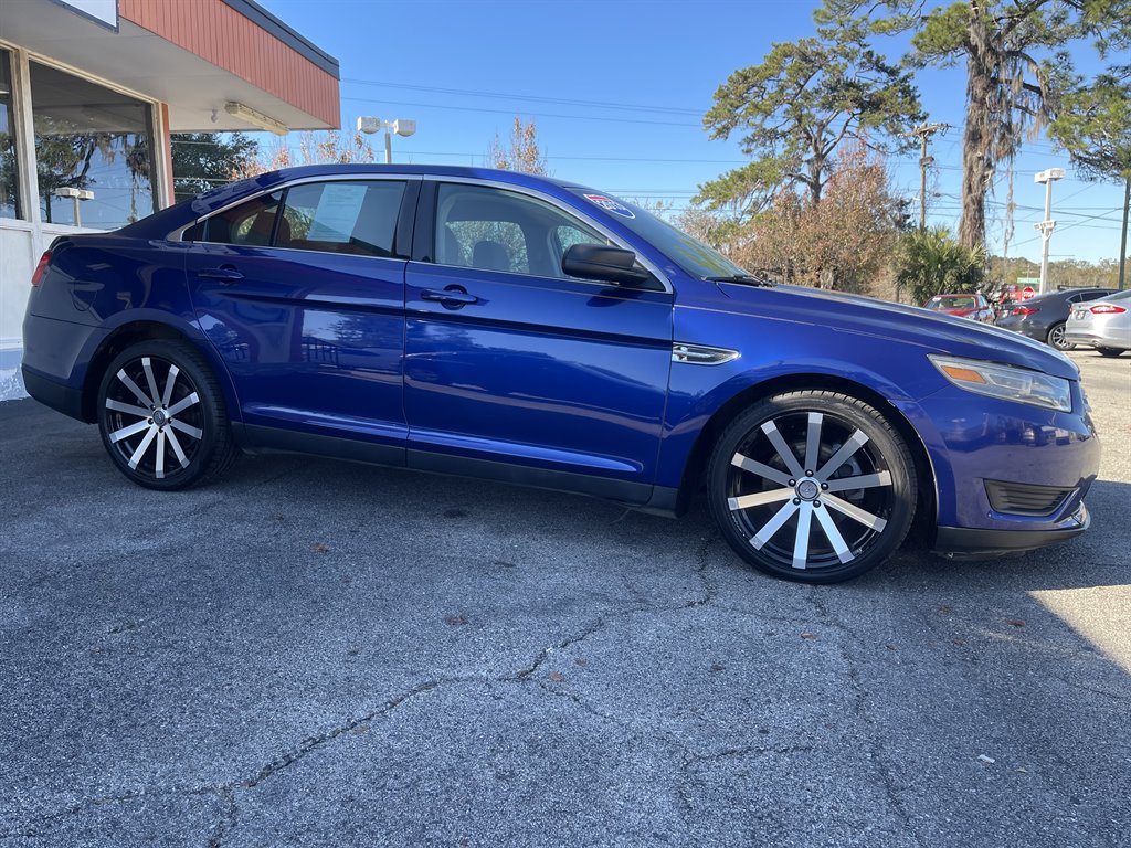2013 Ford Taurus - $8,995