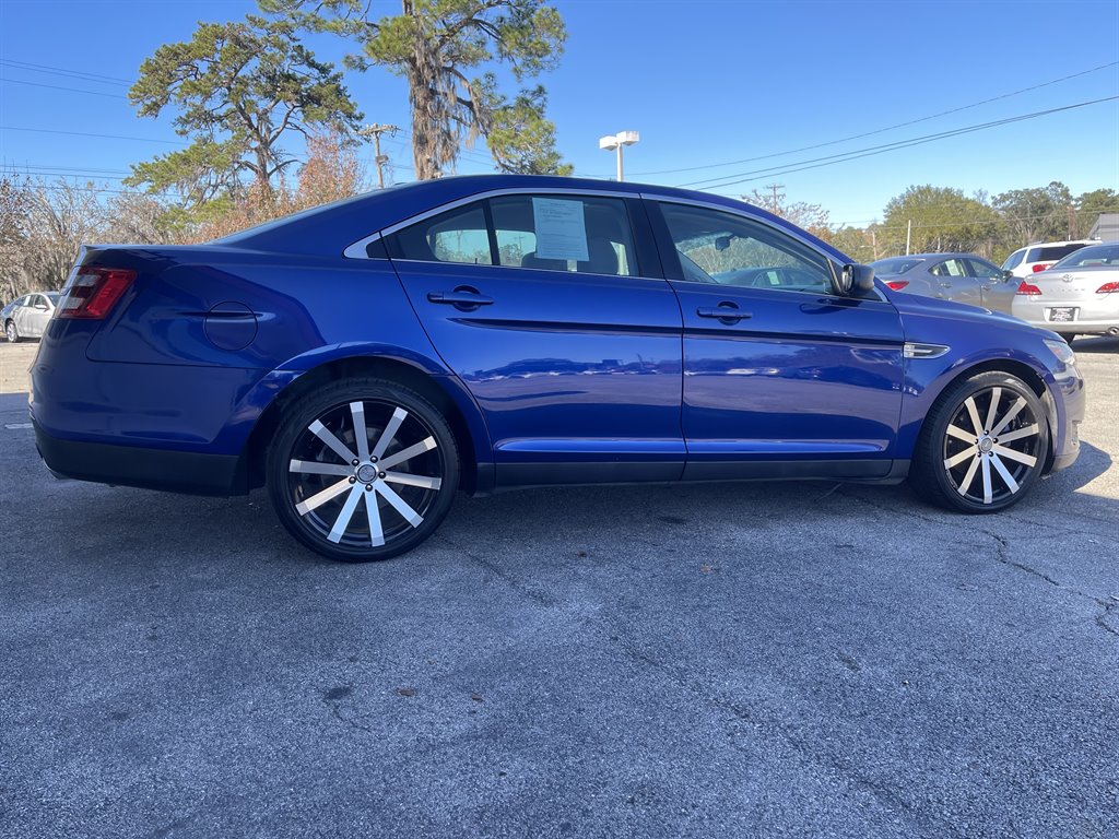 2013 Ford Taurus - $8,995