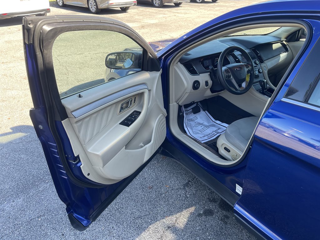 2013 Ford Taurus - $8,995