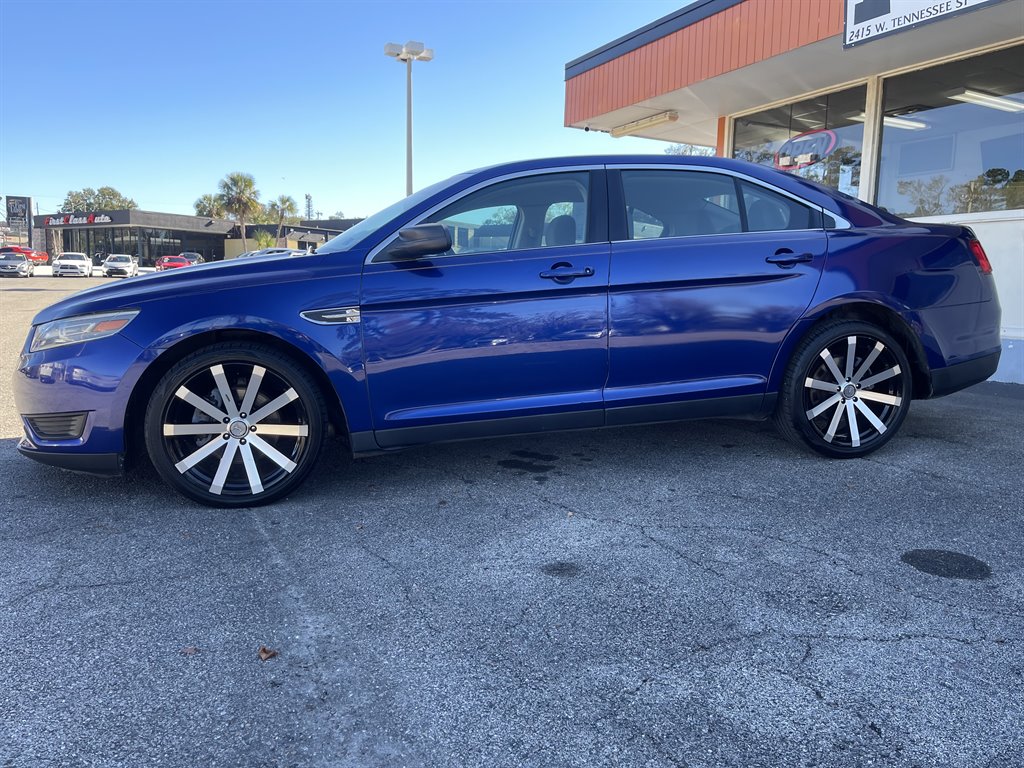 2013 Ford Taurus - $8,995
