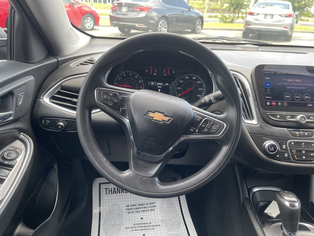 2020 Chevrolet Malibu - $16,995