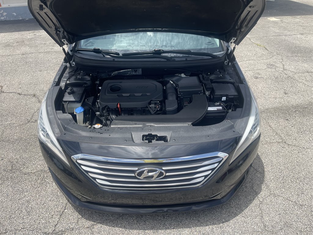 2015 Hyundai Sonata - $10,995