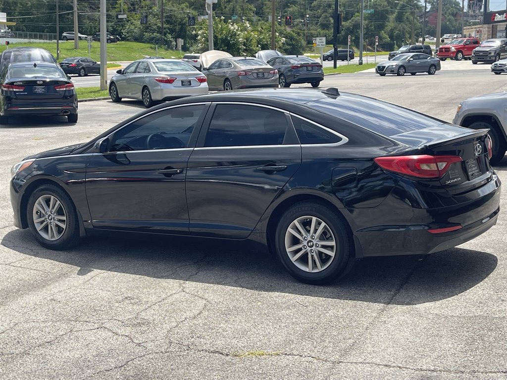 2015 Hyundai Sonata - $10,995