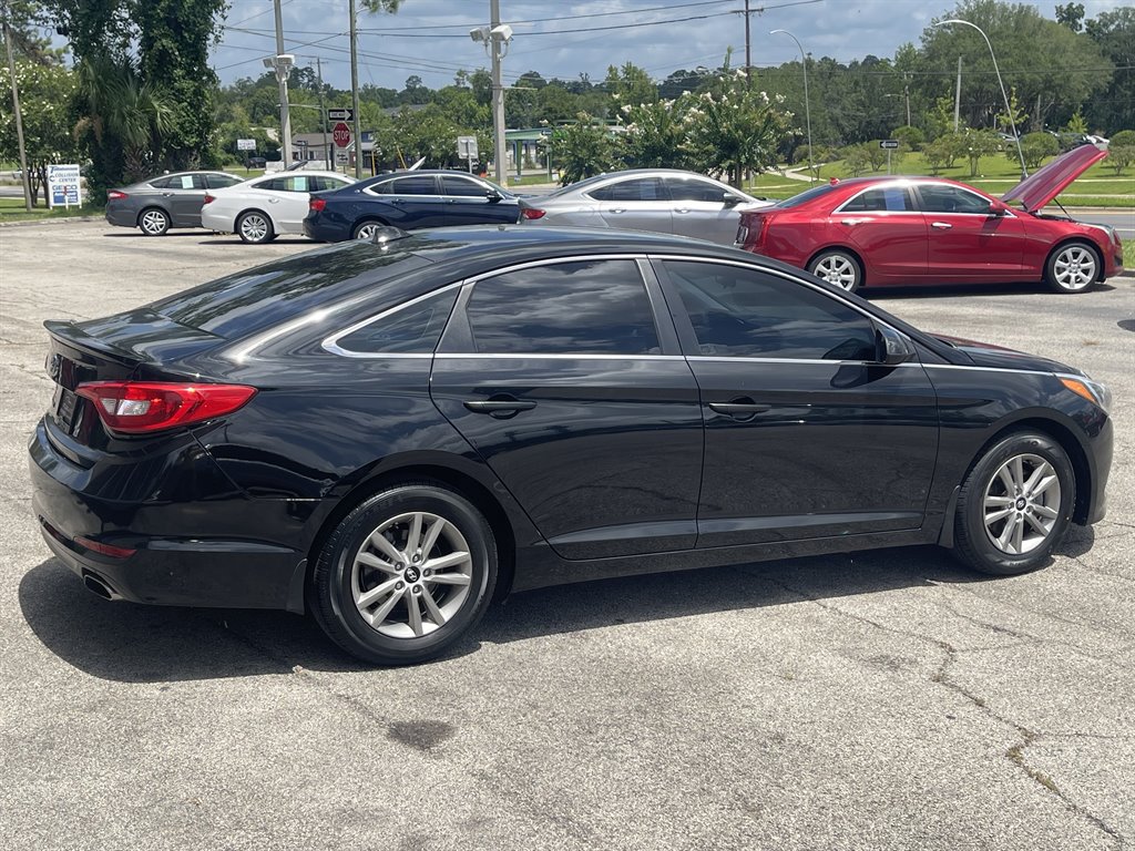 2015 Hyundai Sonata - $10,995