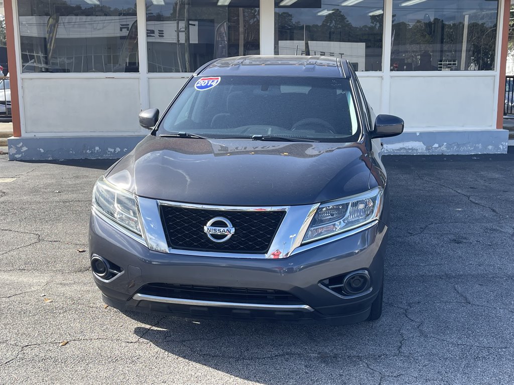 2014 Nissan Pathfinder - $10,995