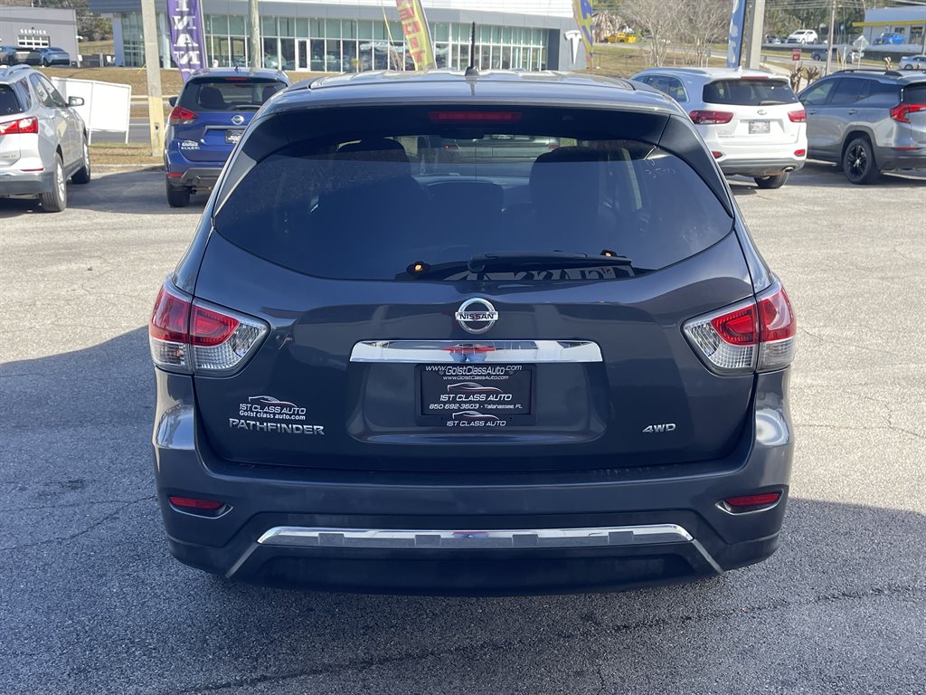 2014 Nissan Pathfinder - $10,995