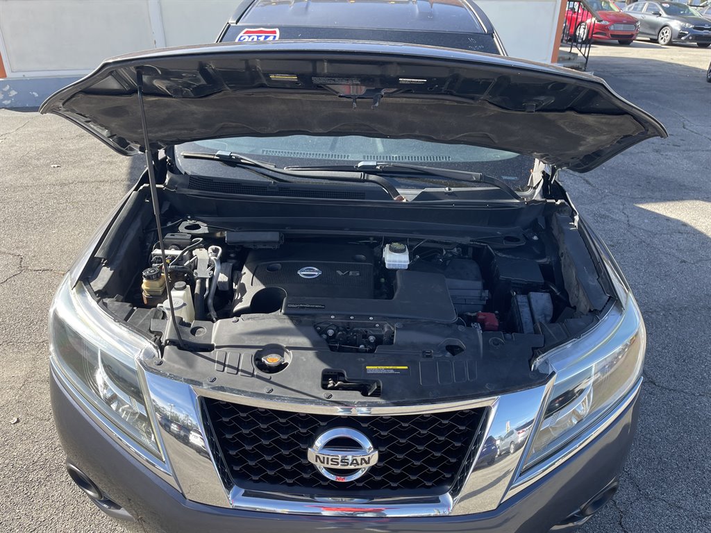 2014 Nissan Pathfinder - $10,995