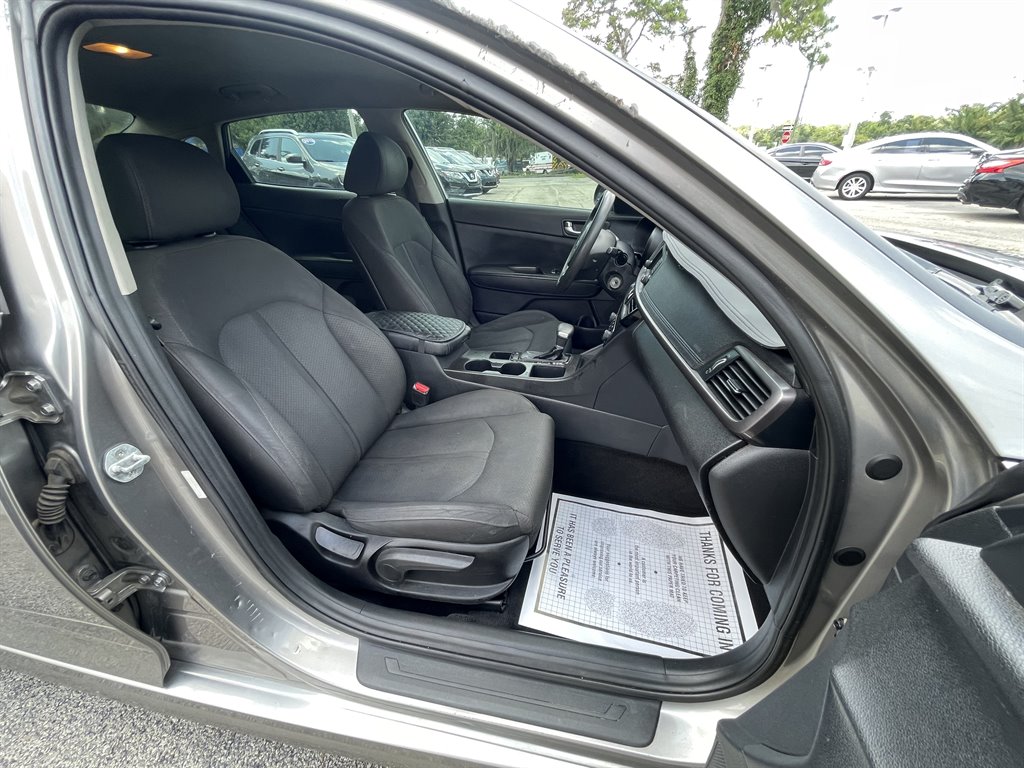 2017 Kia Optima - $10,995