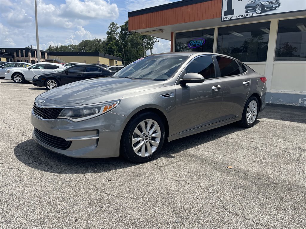 2017 Kia Optima - $10,995