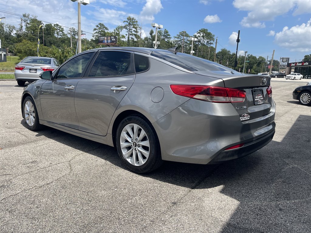 2017 Kia Optima - $10,995