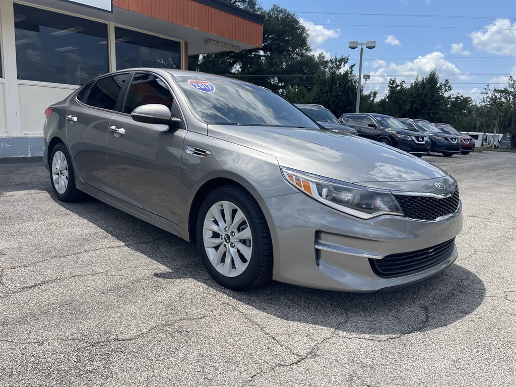 2017 Kia Optima - $10,995