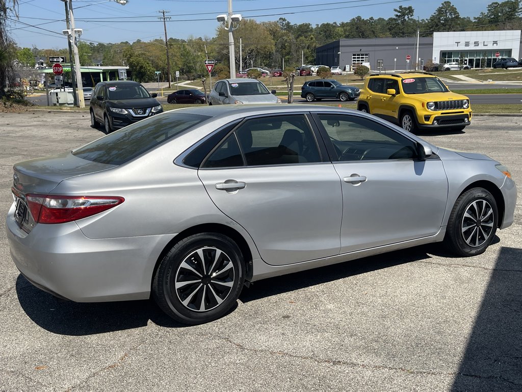 2017 Toyota Camry - $13,995