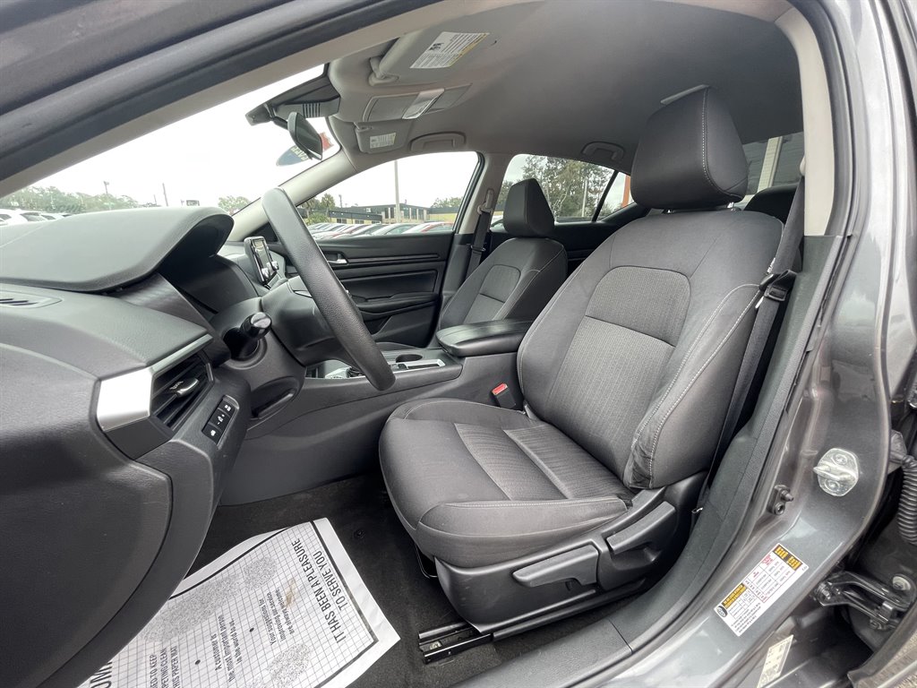 2022 Nissan Altima - $14,995