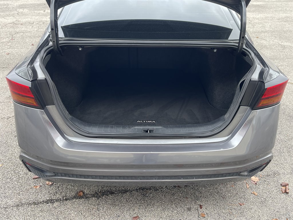 2022 Nissan Altima - $14,995