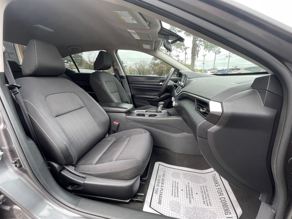 2022 Nissan Altima - $14,995