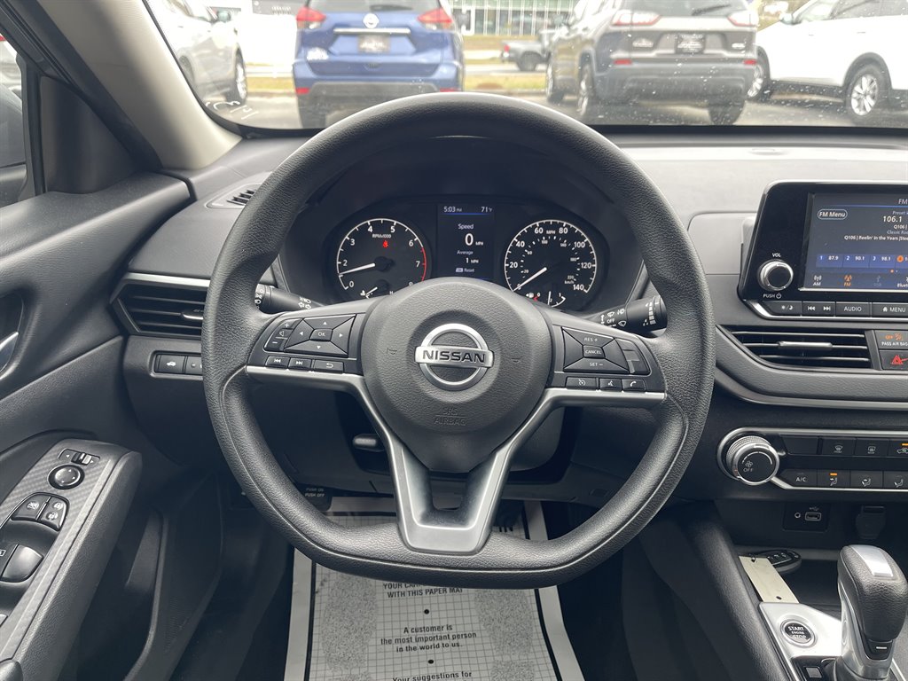 2022 Nissan Altima - $14,995