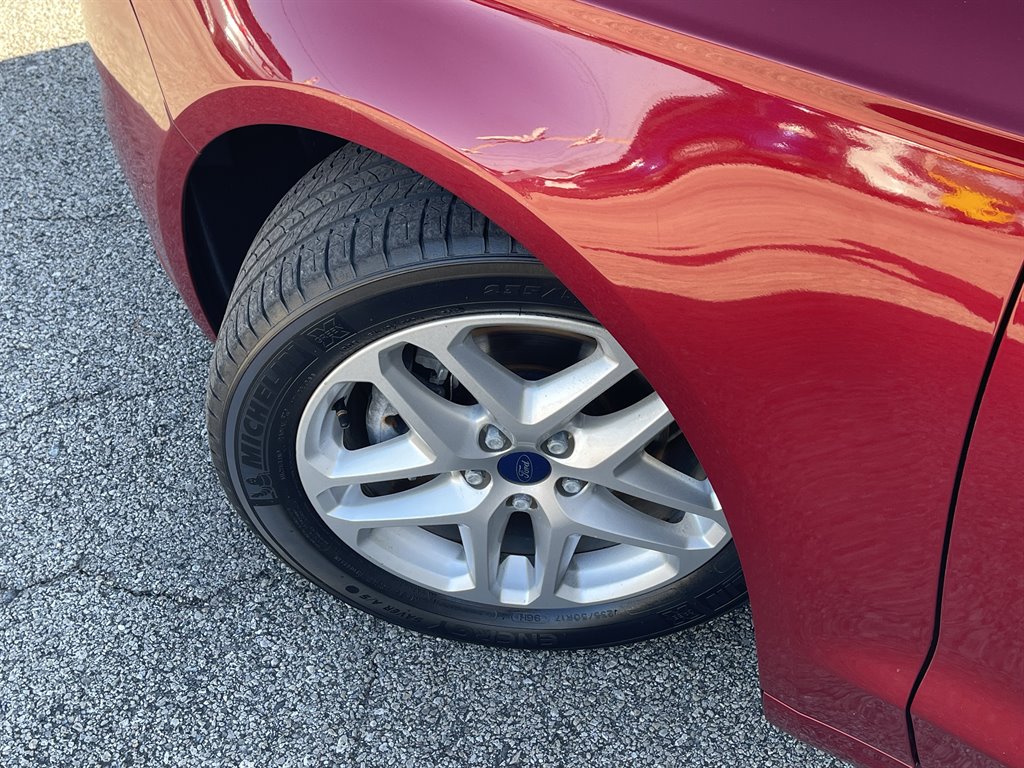 2016 Ford Fusion - $13,995