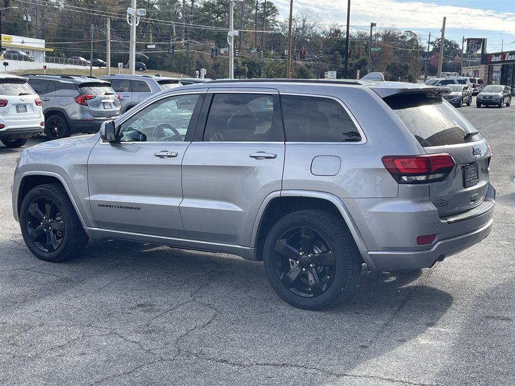 2015 Jeep Cherokee - $12,995