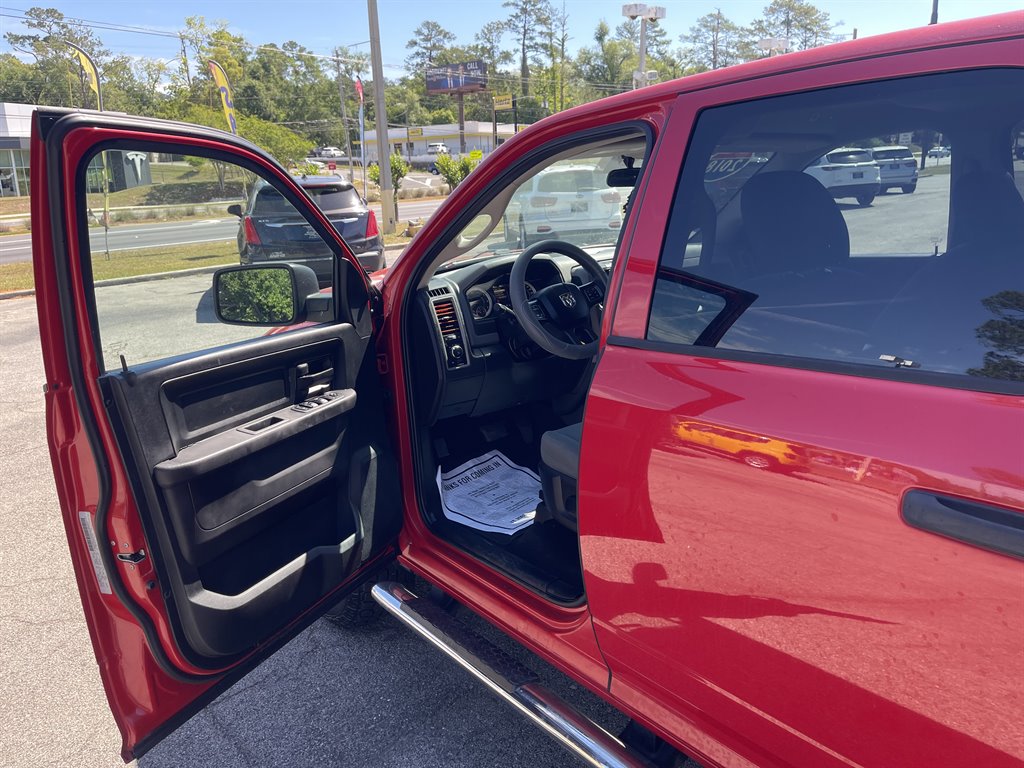 2018 Ram 1500 - $18,995
