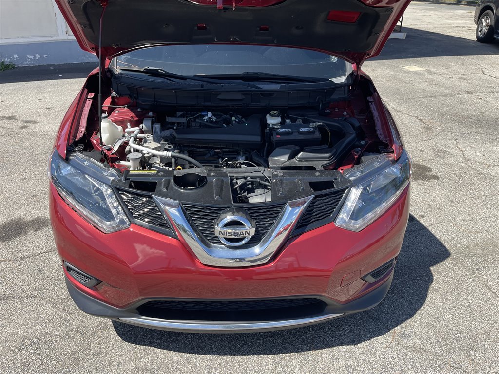2016 Nissan Rogue - $9,995