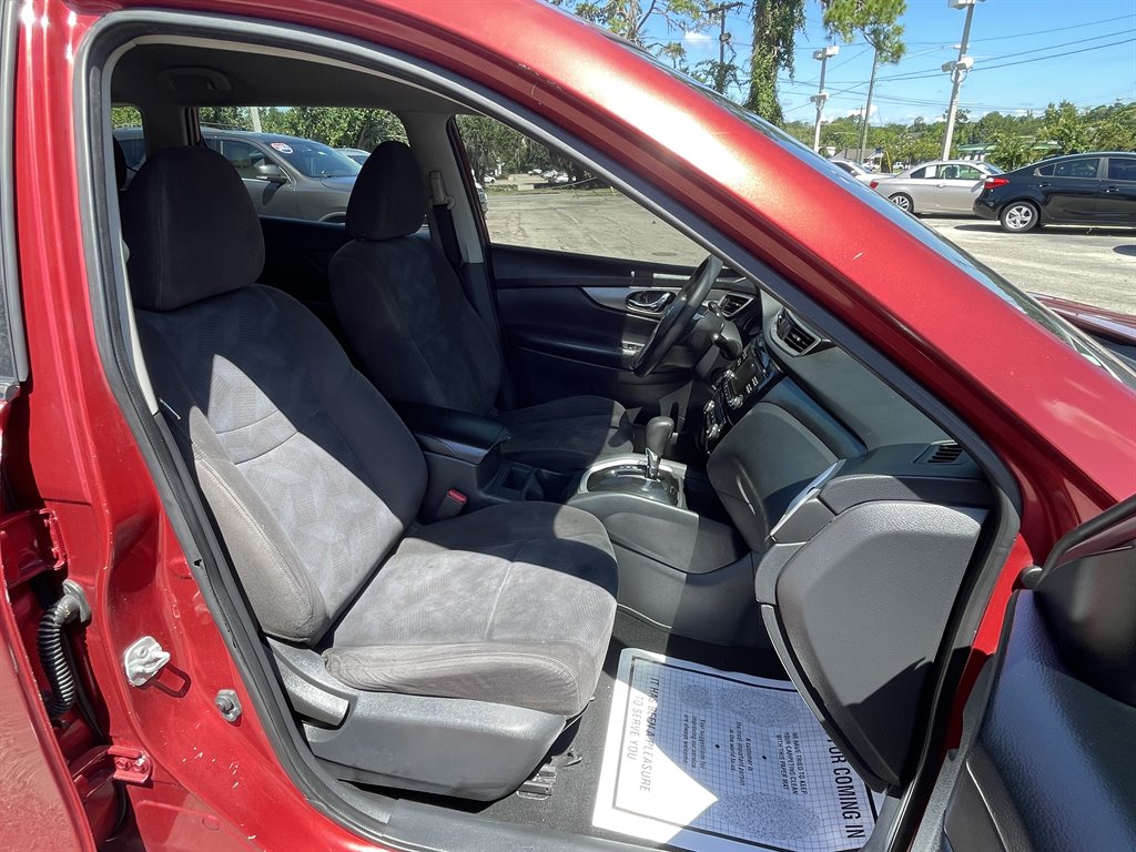 2016 Nissan Rogue - $9,995
