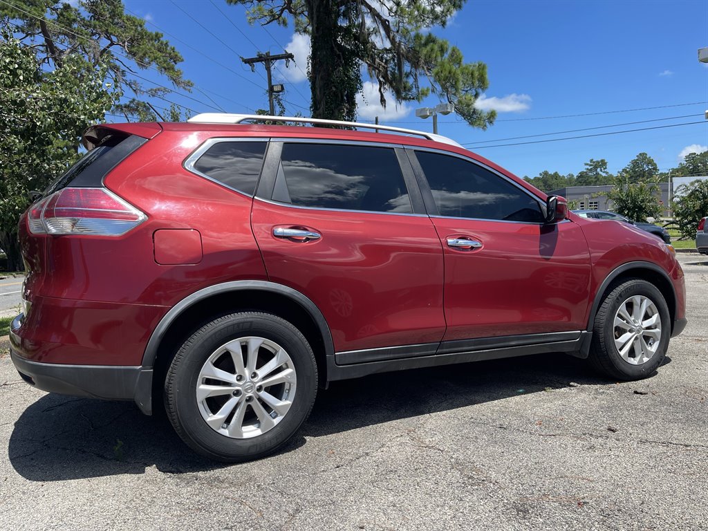 2016 Nissan Rogue - $9,995