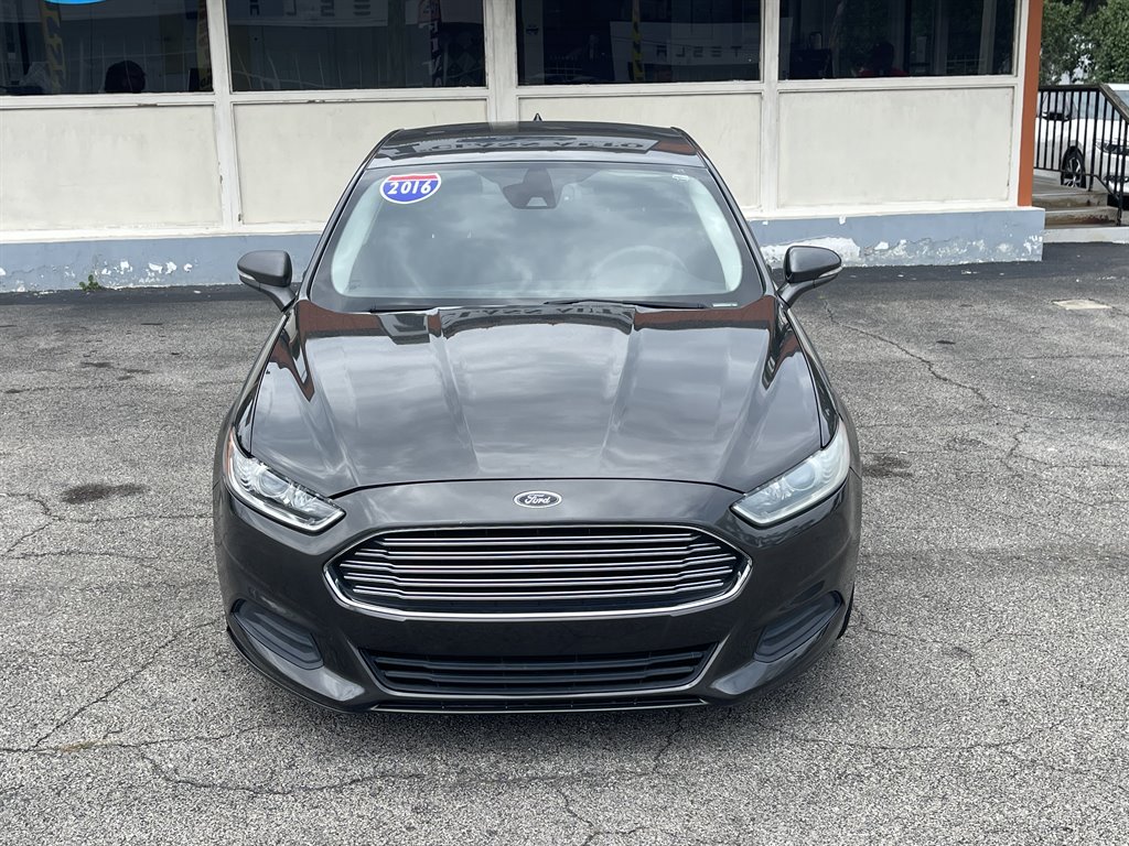 2016 Ford Fusion - $9,995