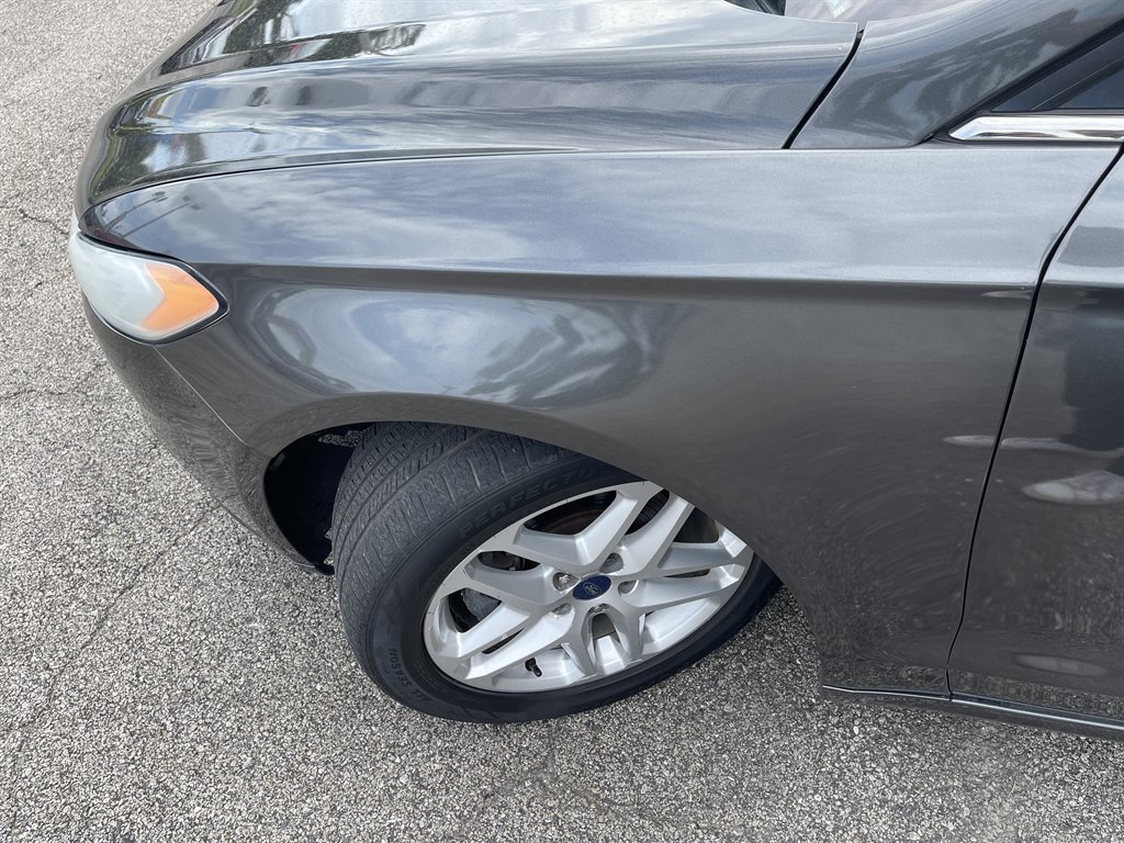 2016 Ford Fusion - $9,995