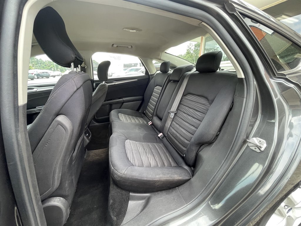 2016 Ford Fusion - $9,995