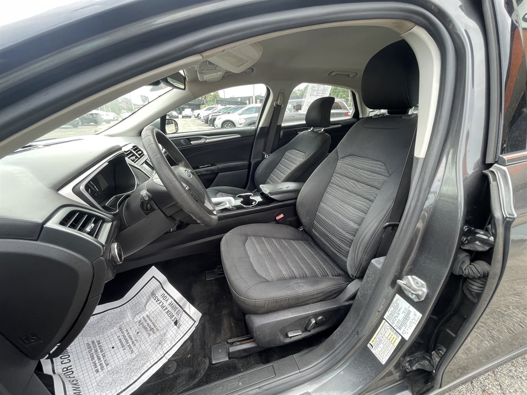 2016 Ford Fusion - $9,995