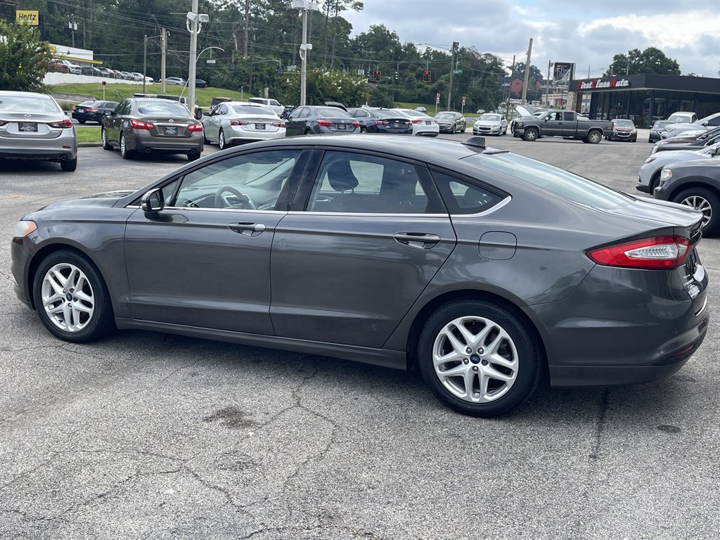 2016 Ford Fusion - $9,995