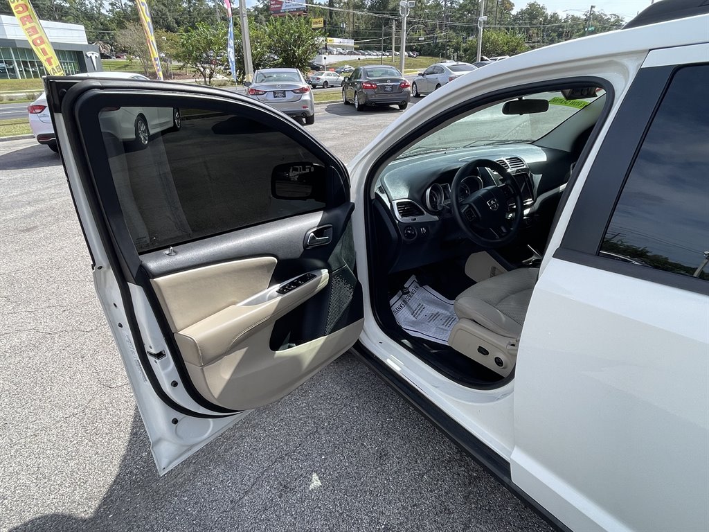 2013 Dodge Journey - $9,995