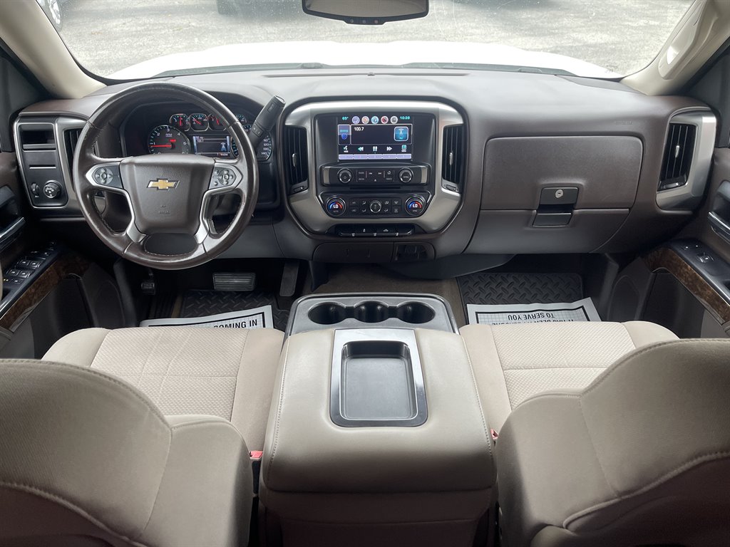 2015 Chevrolet Silverado - $17,995
