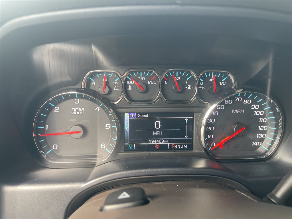 2015 Chevrolet Silverado - $17,995