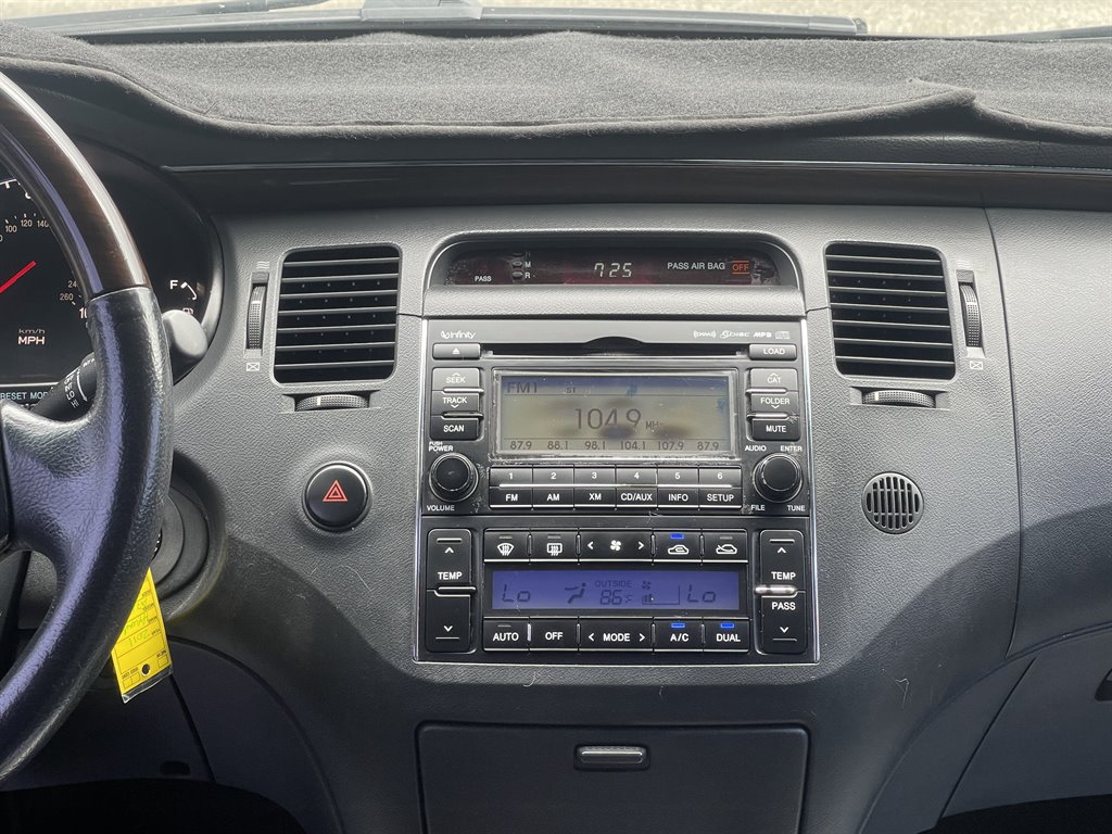 2011 Hyundai Azera - $8,995