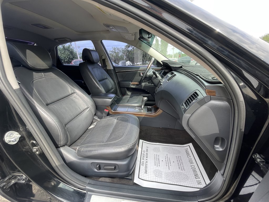 2011 Hyundai Azera - $8,995