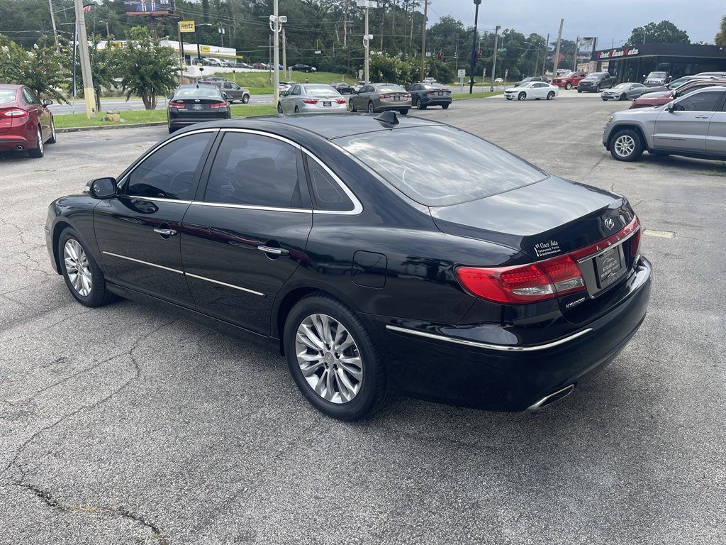 2011 Hyundai Azera - $8,995