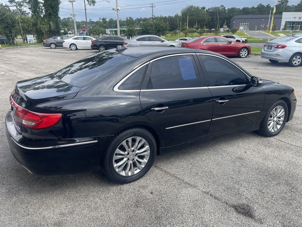 2011 Hyundai Azera - $8,995
