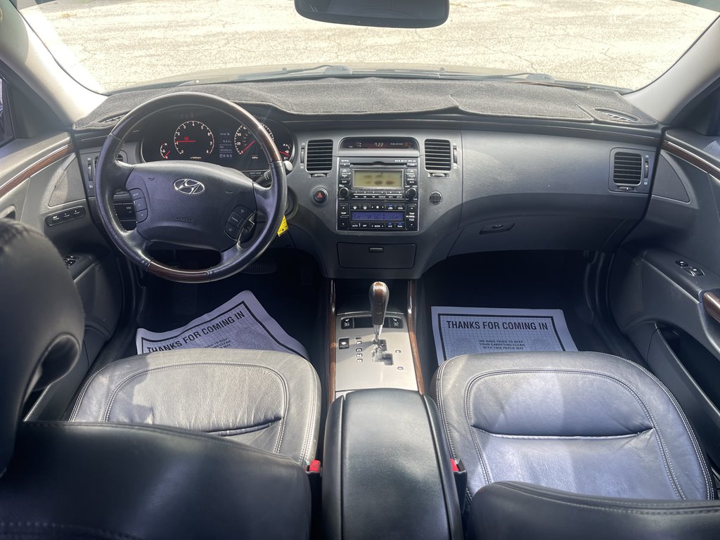 2011 Hyundai Azera - $8,995
