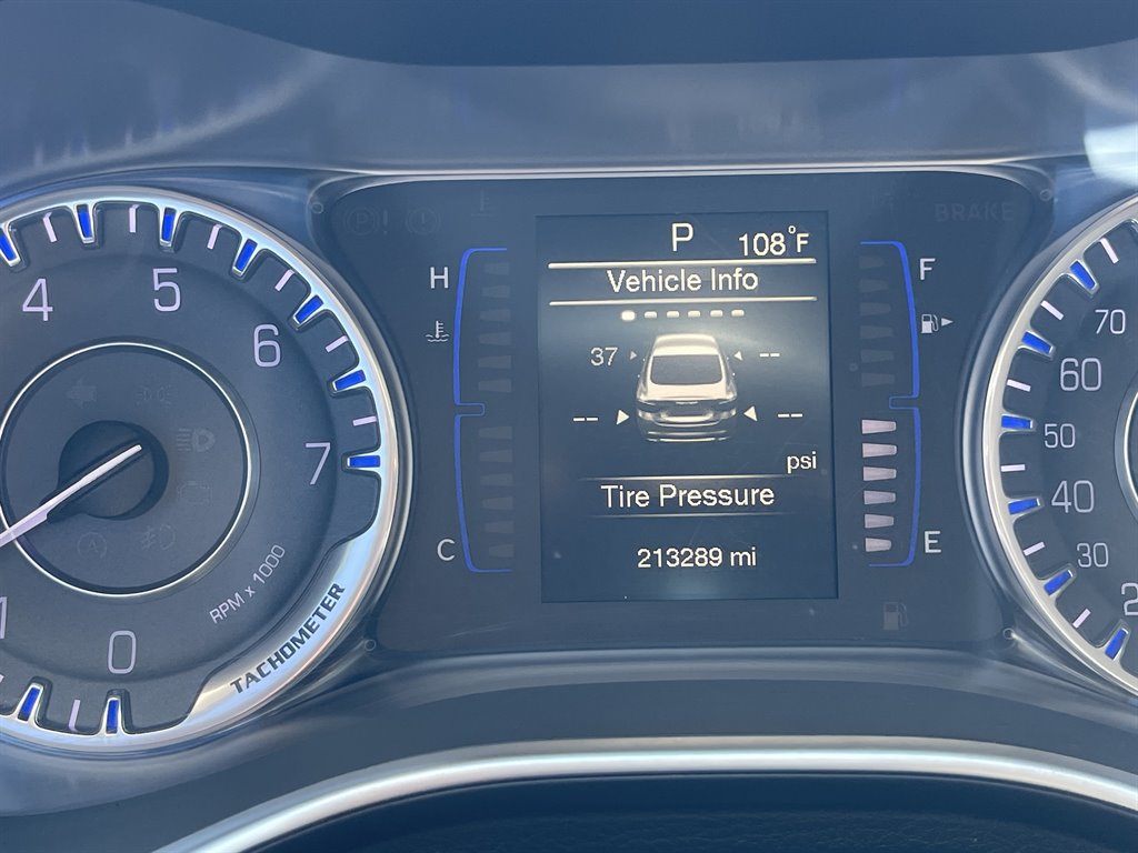 2016 Chrysler 200 - $8,995